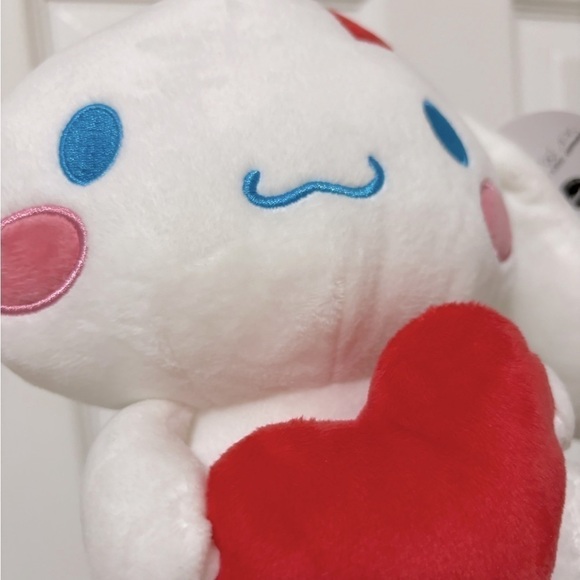 Cinnamoroll Valentines (8 IN”) Edition Plushie ❤️ NWT - Picture 4 of 6
